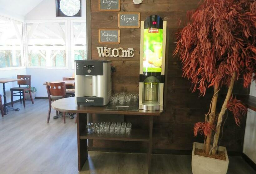 هتل Wood Inn Bordeaux Aeroport