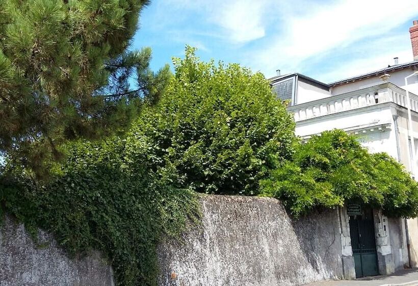 La Heraudiere Bed & Breakfast