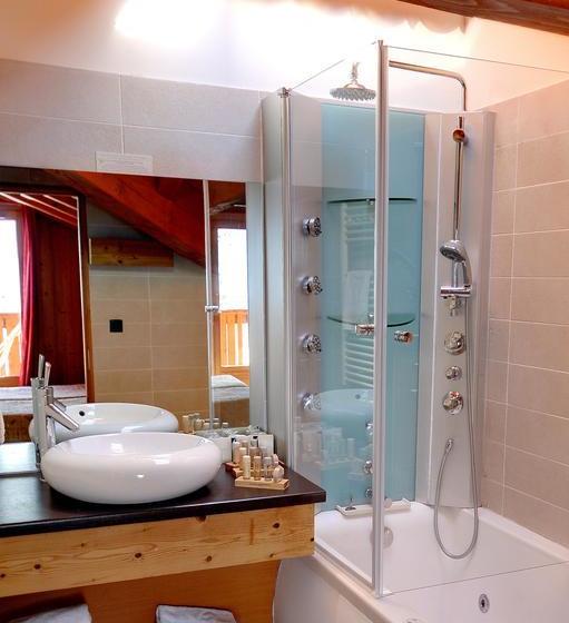 Отель L'isatis Chalet