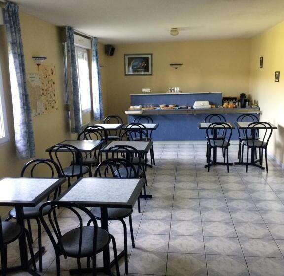 فندق على الطريق Europe