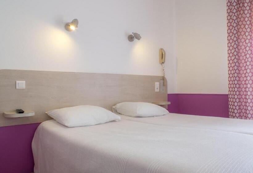 Мотель Logis Hôtel Restaurant La Vieille Ferme, Mâcon Nord