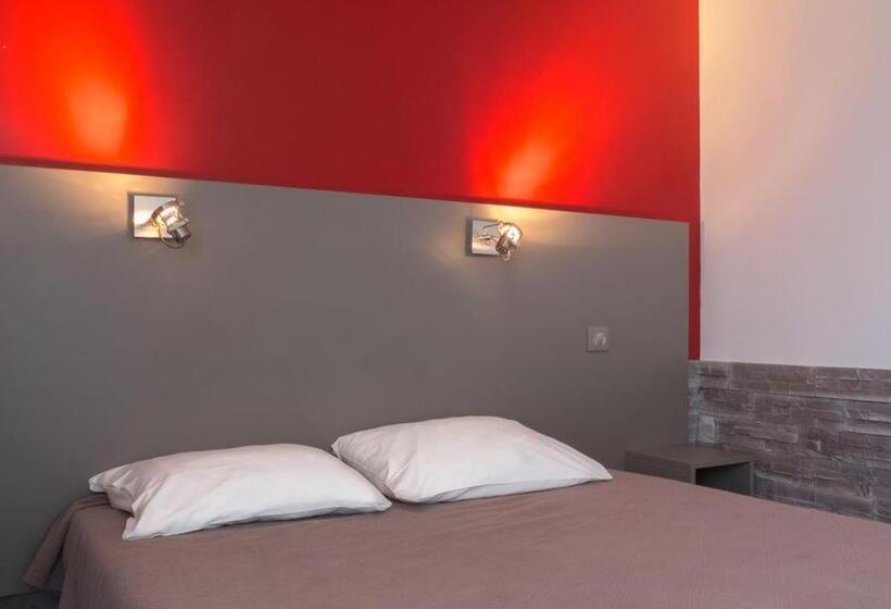 Мотель Logis Hôtel Restaurant La Vieille Ferme, Mâcon Nord