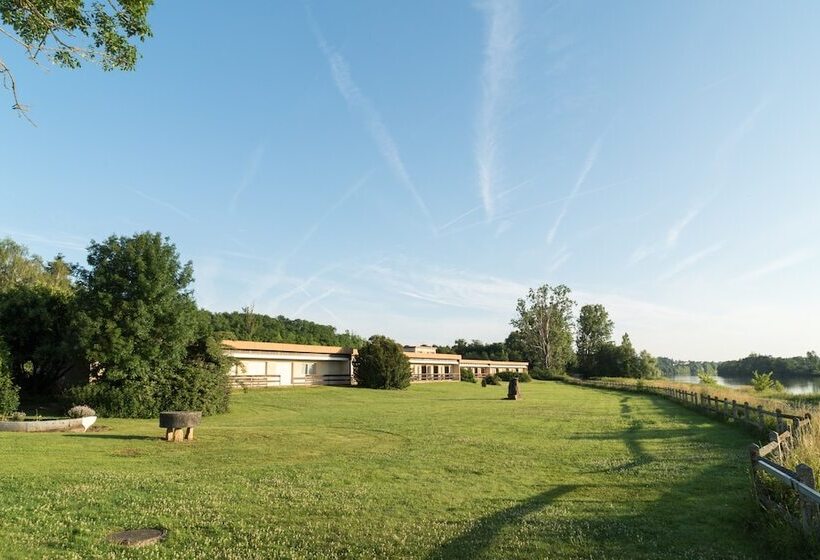 Мотель Logis Hôtel Restaurant La Vieille Ferme, Mâcon Nord