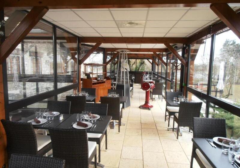 Мотель Logis Hôtel Restaurant La Vieille Ferme, Mâcon Nord