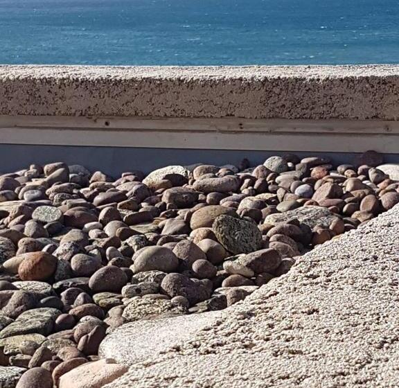 住所  Résidence Costa D'oru