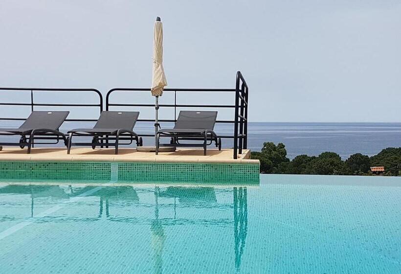 レジデンス Résidence Costa D'oru