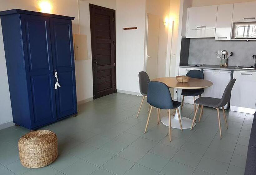 住所  Résidence Costa D'oru