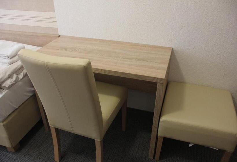 Airport Hotel Zum Taubengrund