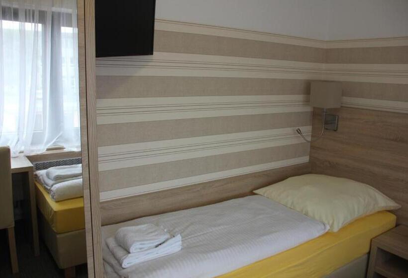 Airport Hotel Zum Taubengrund