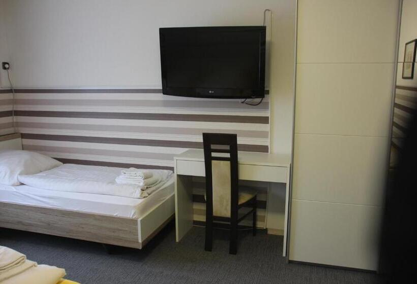 Airport Hotel Zum Taubengrund