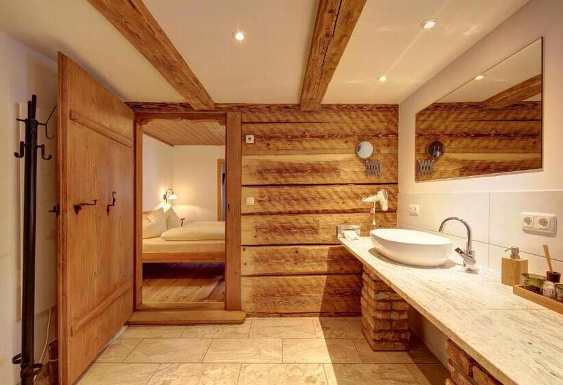 הוסטל Zum Kirchenbauer