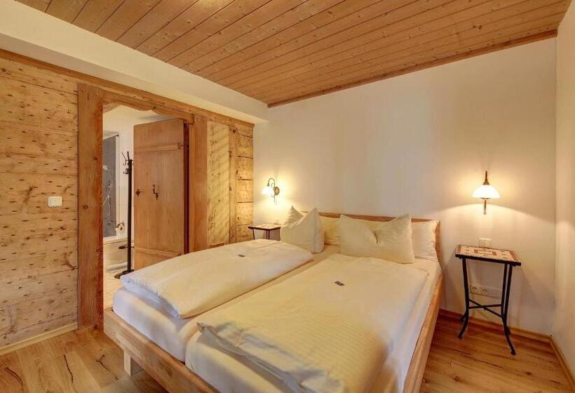 הוסטל Zum Kirchenbauer