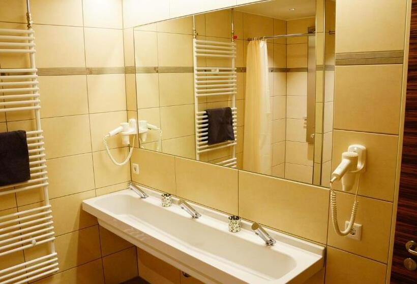 Bavaria City Hostel   Design Hostel