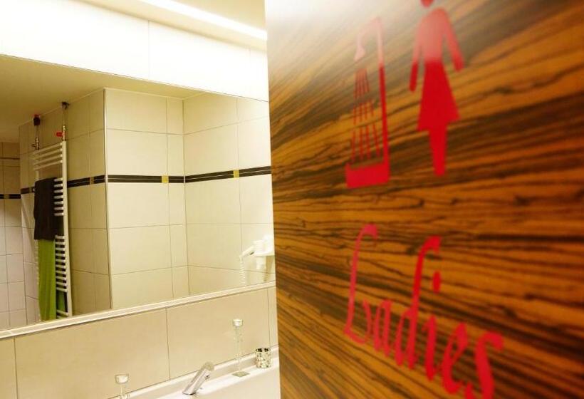 Bavaria City Hostel   Design Hostel