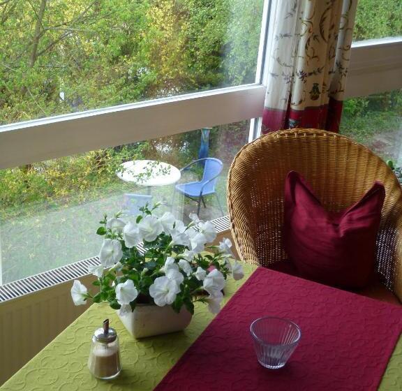 ベッドアンドブレックファースト Gesundheitshotel Haus Sonnenstein