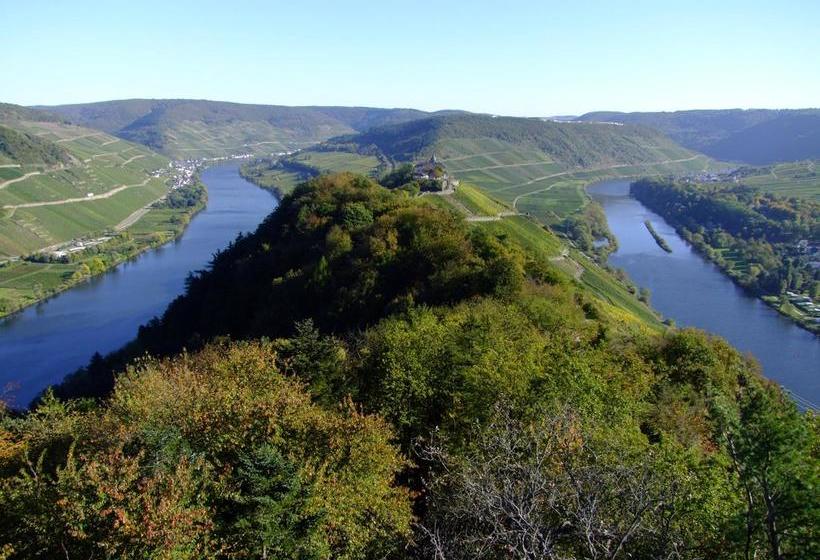 مبيت وإفطار Gästehaus Weingut Arns