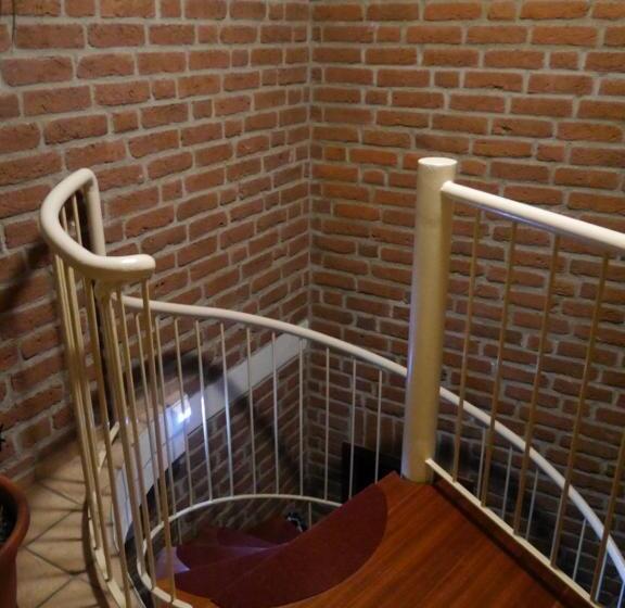 تختخواب و صبحانه Pension Heideweg