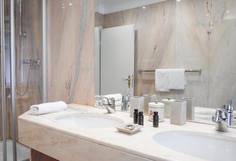 مبيت وإفطار Villa Adolphine