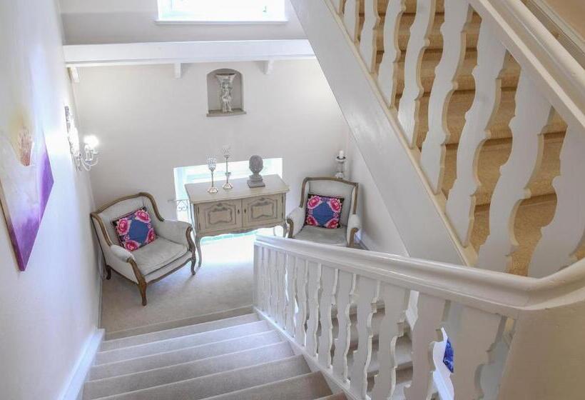 مبيت وإفطار Villa Adolphine
