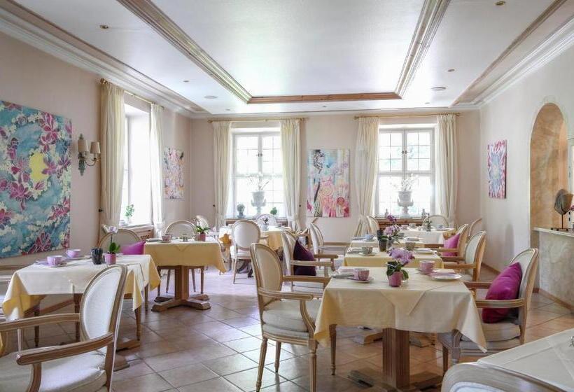 Bed and Breakfast Villa Adolphine