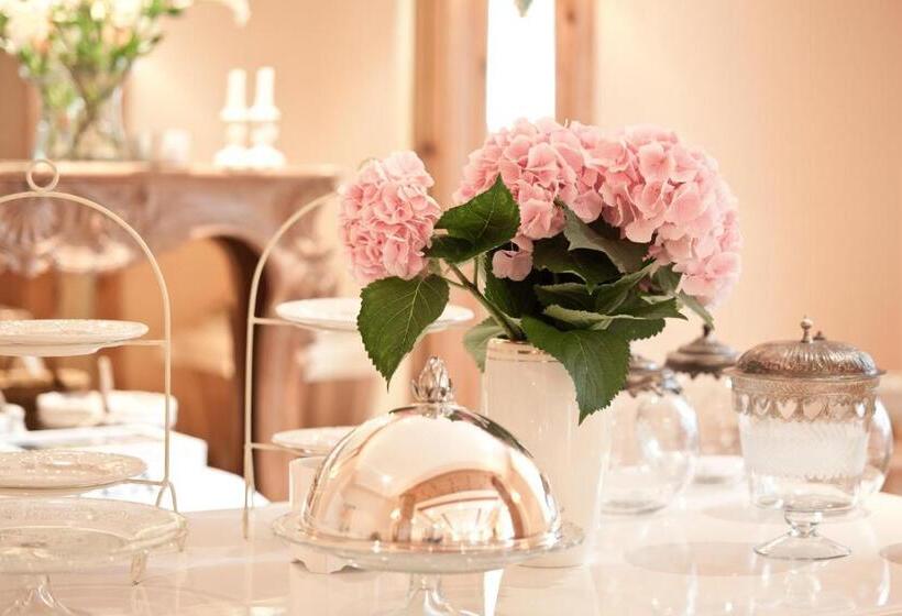 Bed and Breakfast Villa Adolphine