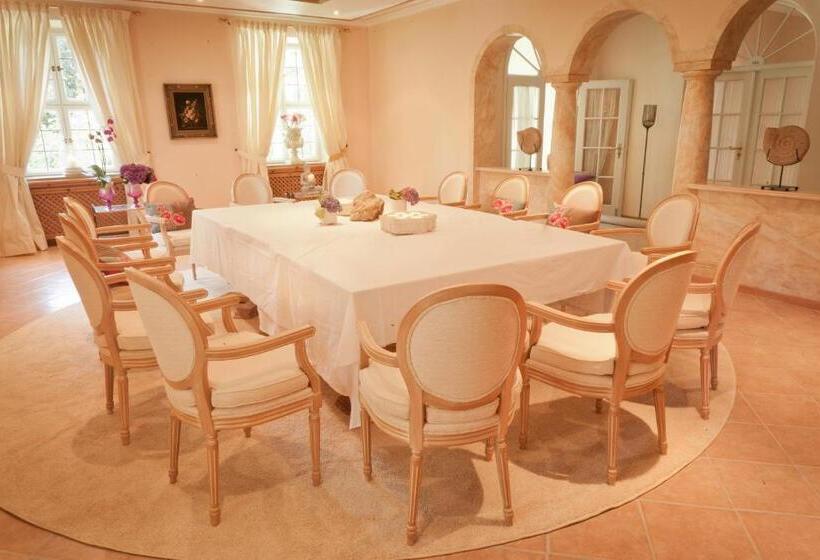 Bed and Breakfast Villa Adolphine