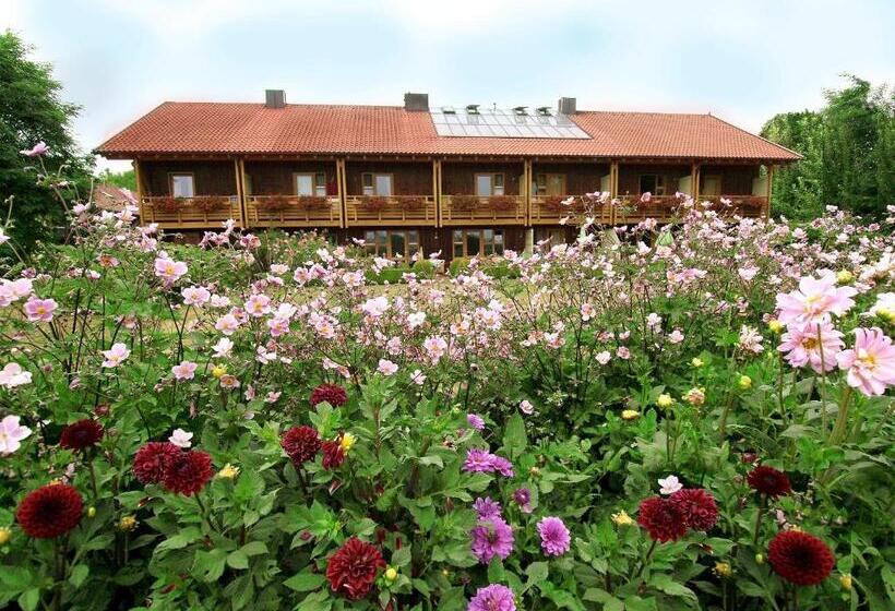 ホテル An Der Brunnader   Ihr Zuhause Im Rottal