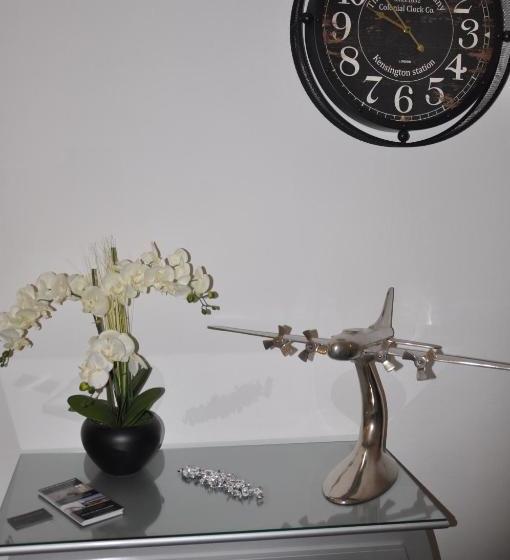 Отель Seayousoon Inn Cannes Studios