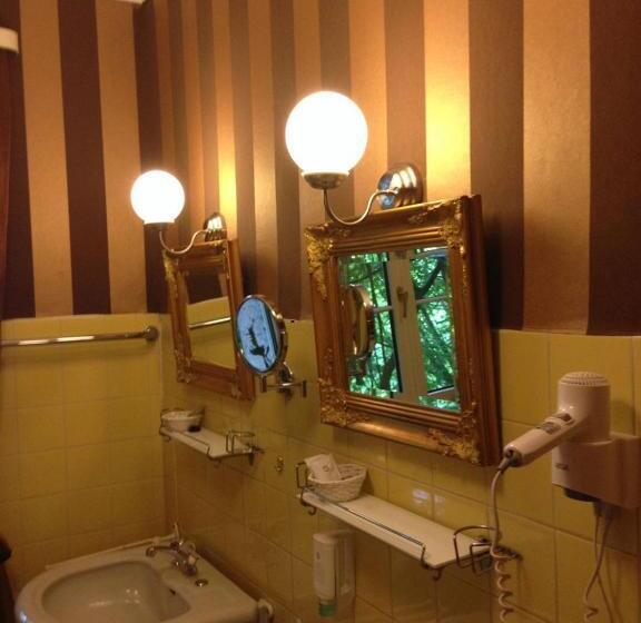 فندق B&b Bredl In Der Villa Ballestrem