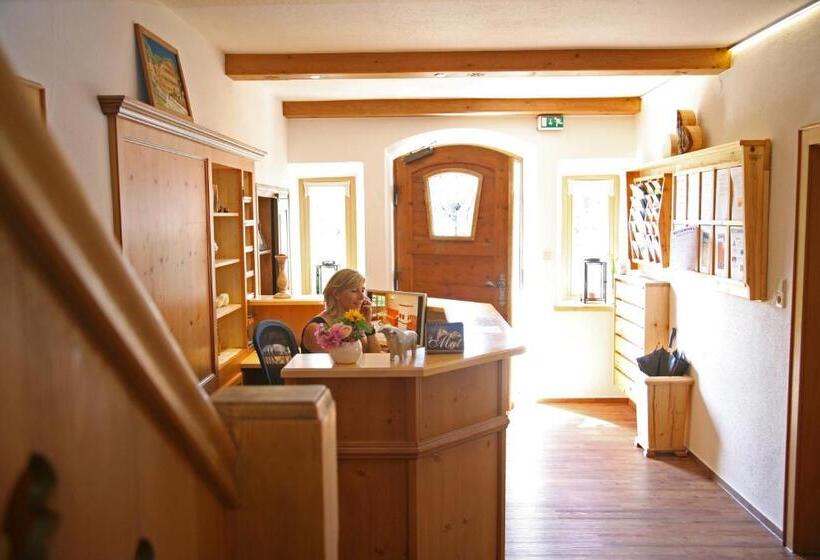 בית מלון כפרי Beim Nuihausa