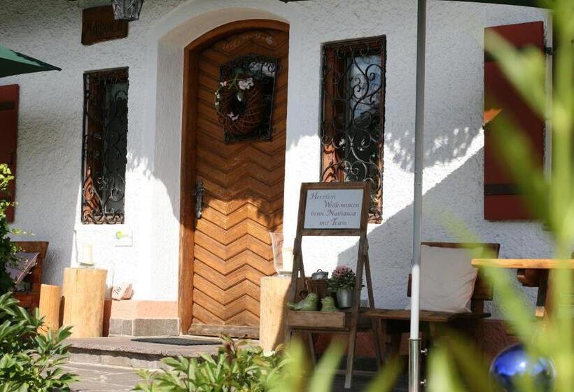 בית מלון כפרי Beim Nuihausa