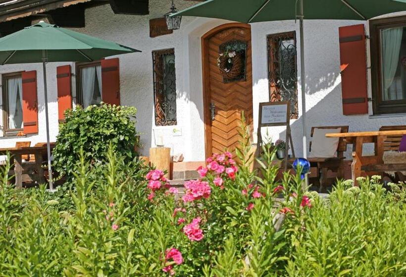 בית מלון כפרי Beim Nuihausa