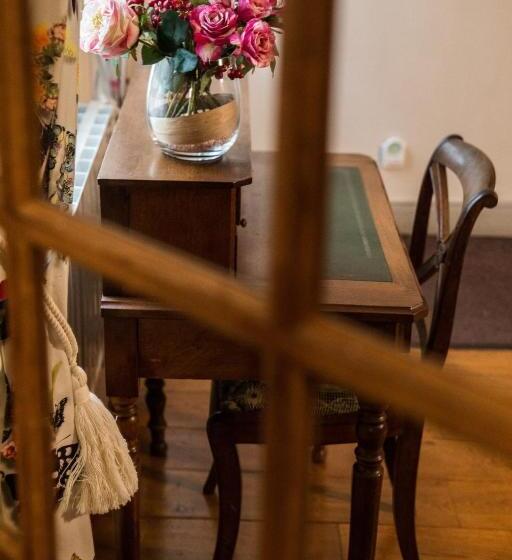 هتل Chambre D Hotes Le Petit Tertre