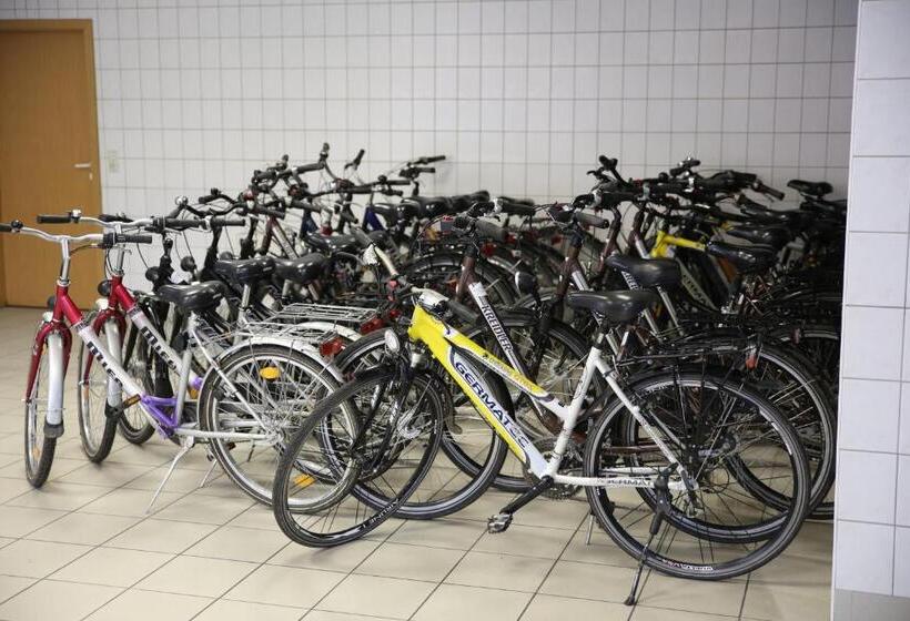 ホテル Citypension Dessauroßlau