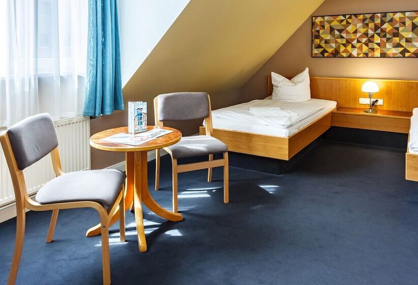 ホテル Citypension Dessauroßlau