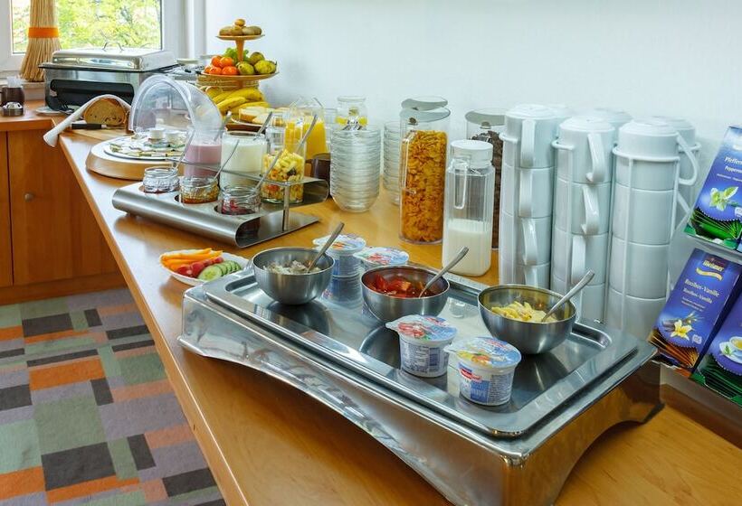 ホテル Citypension Dessauroßlau