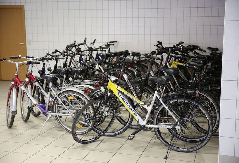 ホテル Citypension Dessauroßlau