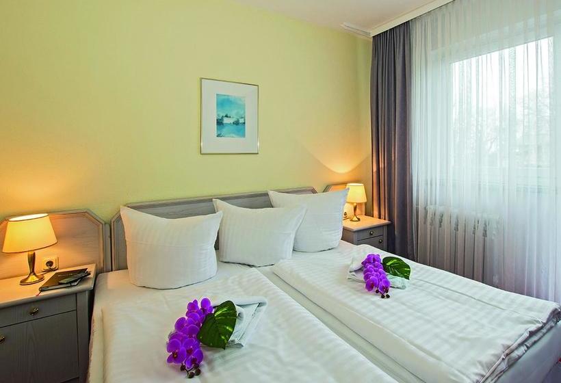 هتل Strandhaus Heringsdorf