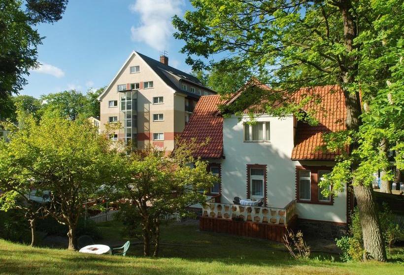 هتل Strandhaus Heringsdorf