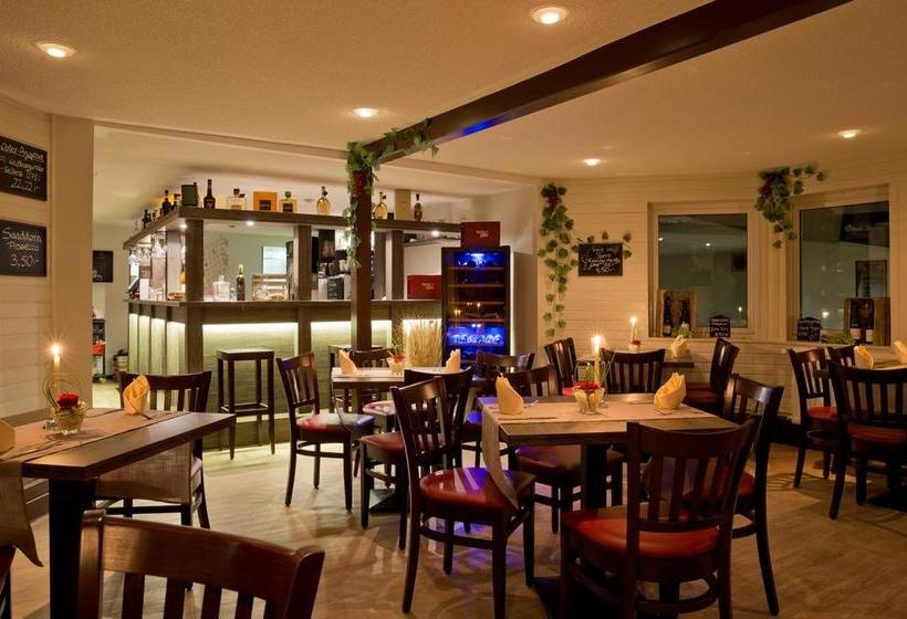 هتل Strandhaus Heringsdorf