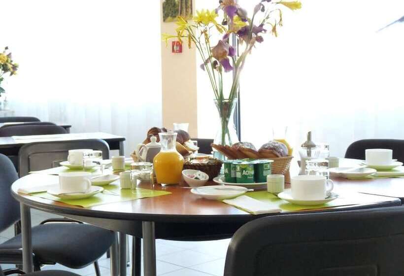 בית מלון כפרי De La Gare