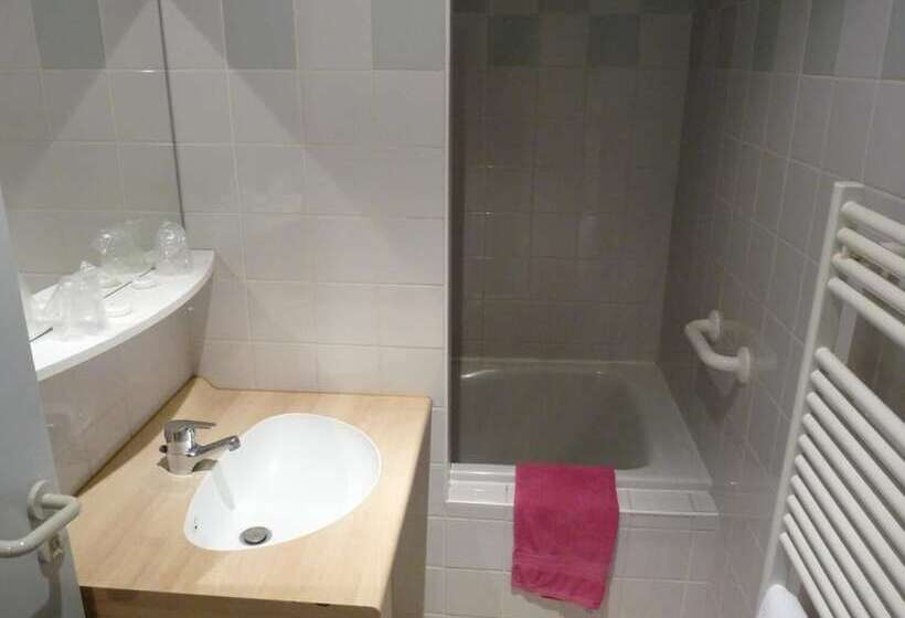 בית מלון כפרי De La Gare