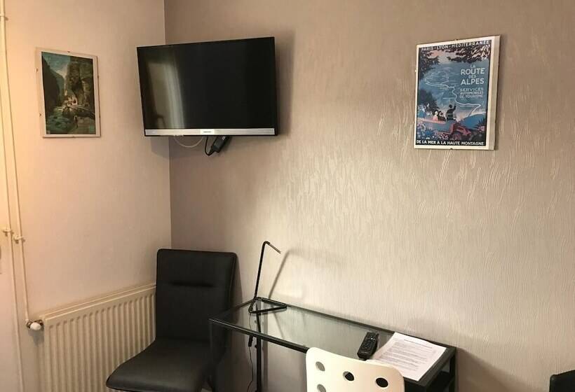 בית מלון כפרי De La Gare