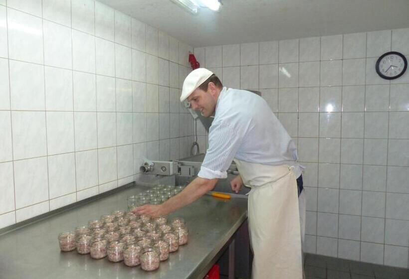 فندق Friedchen Mit Eigener Fleischerei