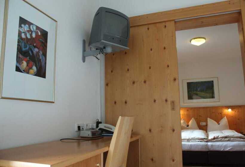 ホテル Garni Otto Huber