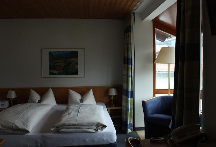 ホテル Garni Otto Huber