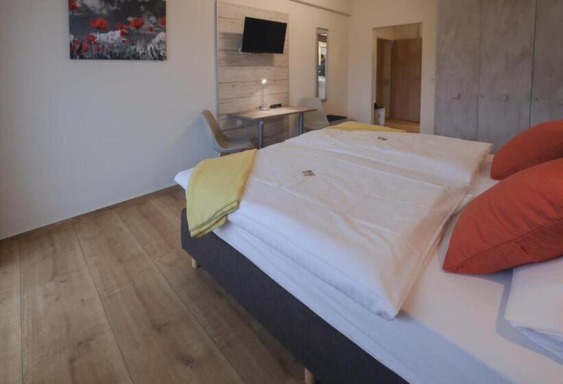 호텔 Gasthaus Zur Quelle