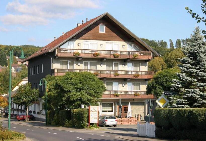 호텔 Gasthaus Zur Quelle