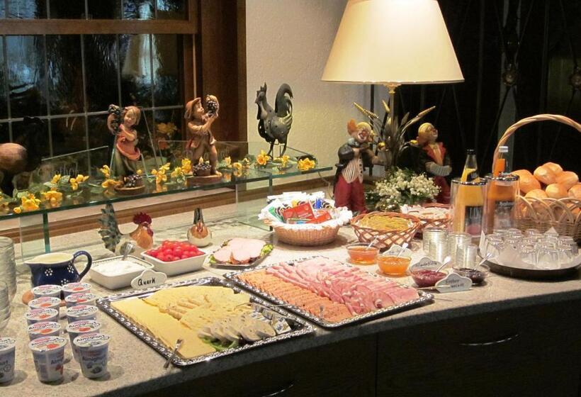 Отель Gasthof Rodachtal Mit Gästehaus Katharina