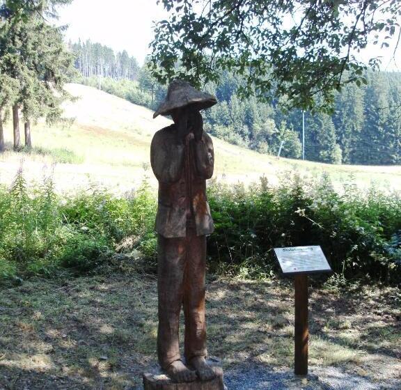 Отель Gasthof Rodachtal Mit Gästehaus Katharina